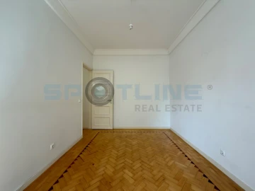 Apartamento T2 para Arrendamento em Alvalade