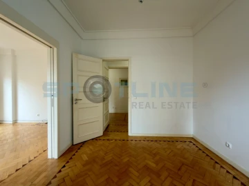Apartamento T2 para Arrendamento em Alvalade