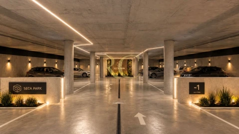 Garagem para Arrendamento em Canidelo