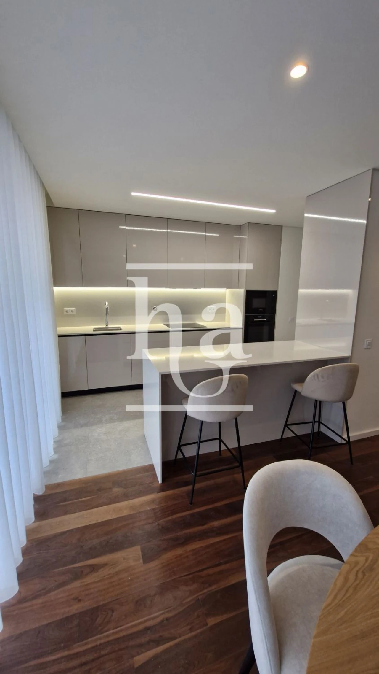 Apartamento T2 para Venda em Cidade da Maia Foto 3