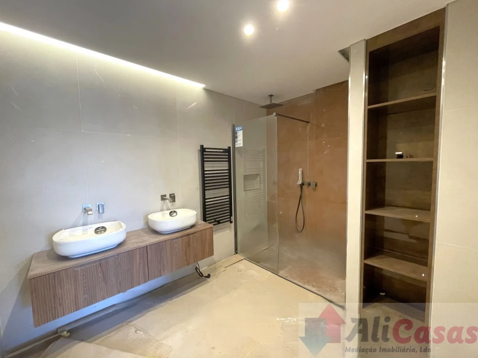 Apartamento T3 para Venda em São Martinho do Porto Foto 11