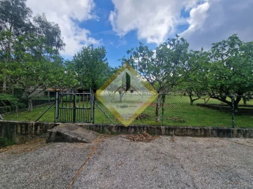 Quinta T0 para Venda em Canedo, Vale e Vila Maior