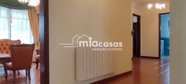 Moradia T4 para Venda em Oiã