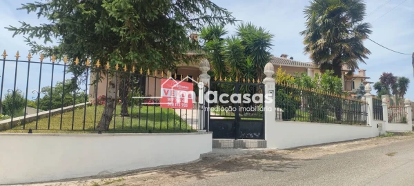 Moradia T4 para Venda em Oiã