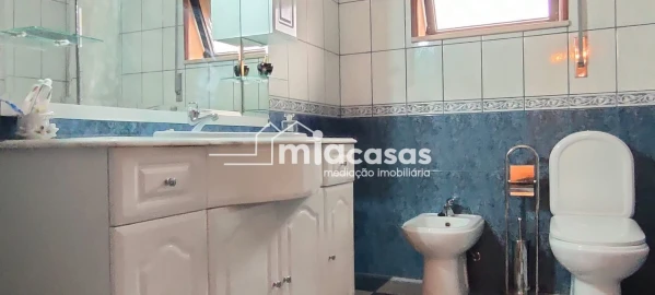 Moradia T4 para Venda em Oiã