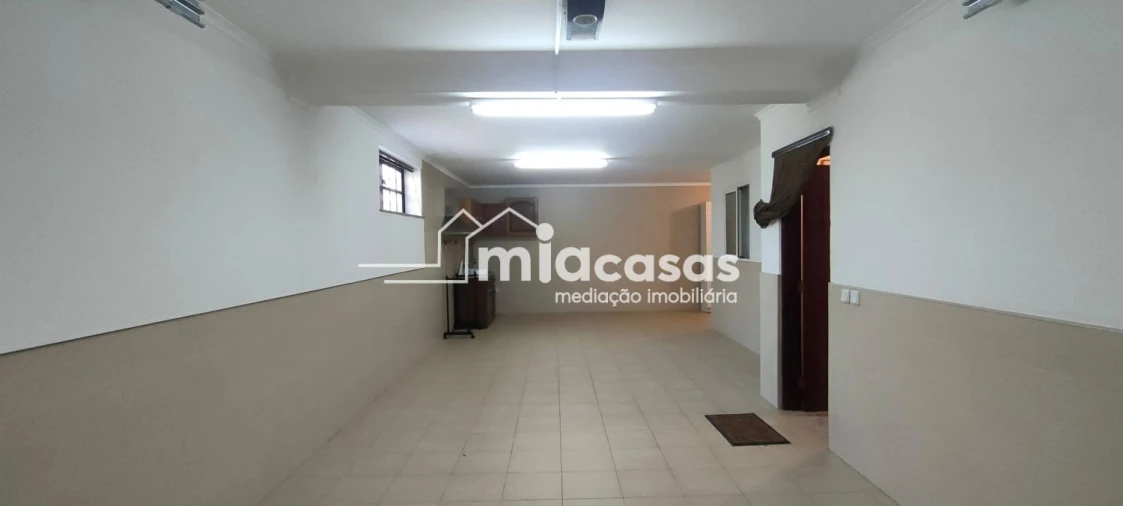 Moradia T4 para Venda em Oiã Foto 44