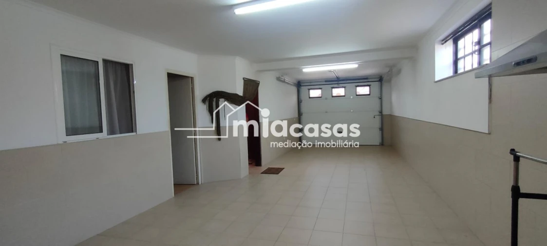 Moradia T4 para Venda em Oiã Foto 45