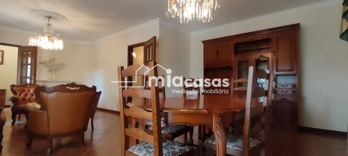 Moradia T4 para Venda em Oiã Foto 20