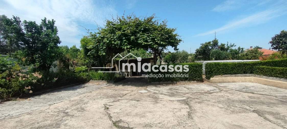 Moradia T4 para Venda em Oiã Foto 50