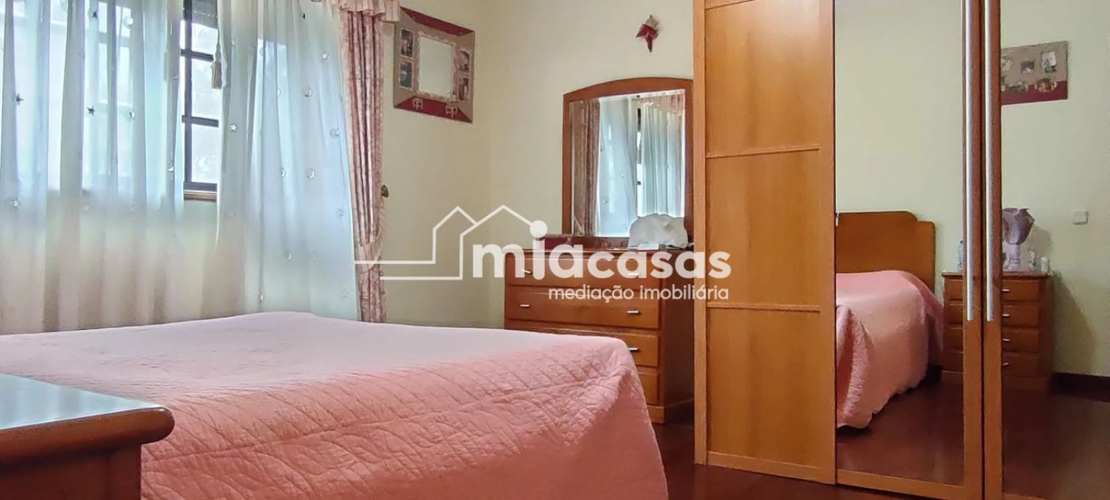 Moradia T4 para Venda em Oiã Foto 26