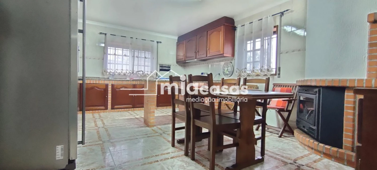 Moradia T4 para Venda em Oiã Foto 8