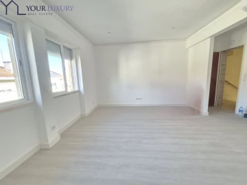 Apartamento T2 para Venda em Odivelas