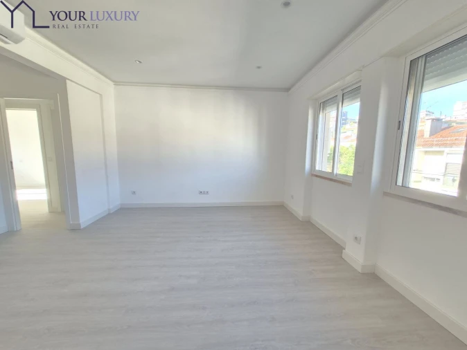 Apartamento T2 para Venda em Odivelas Foto 6