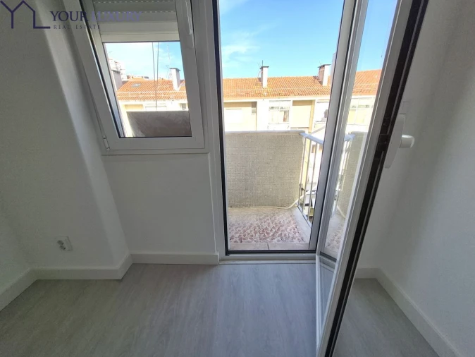 Apartamento T2 para Venda em Odivelas Foto 17