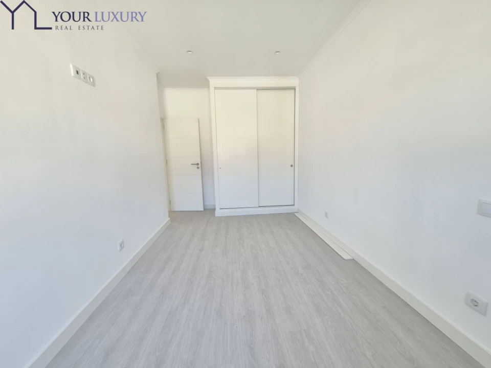 Apartamento T2 para Venda em Odivelas Foto 16