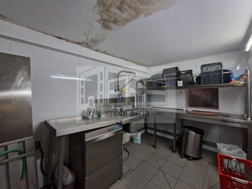 Loja para Trespasse em Areeiro Foto 17