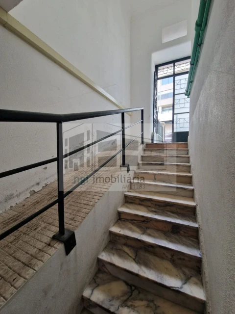 Loja para Trespasse em Areeiro
