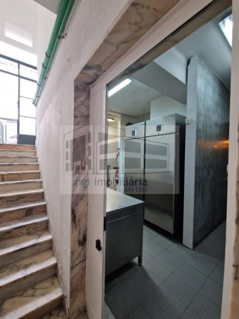 Loja para Trespasse em Areeiro