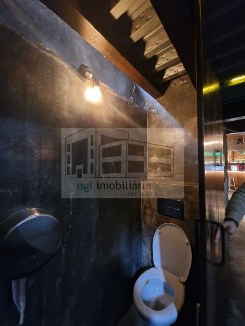 Loja para Trespasse em Areeiro