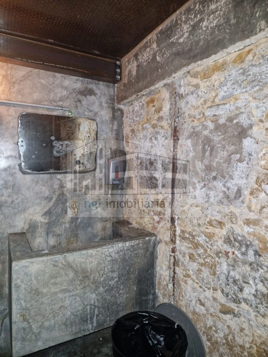 Loja para Trespasse em Areeiro Foto 8