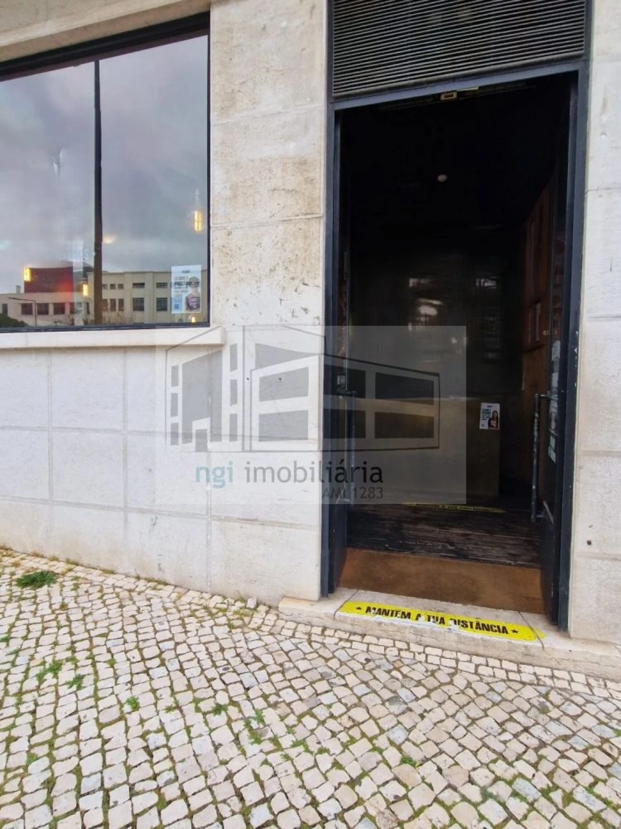 Loja para Trespasse em Areeiro Foto 29