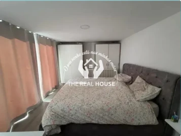 Moradia T5 para Venda em Estreito de Camara de Lobos