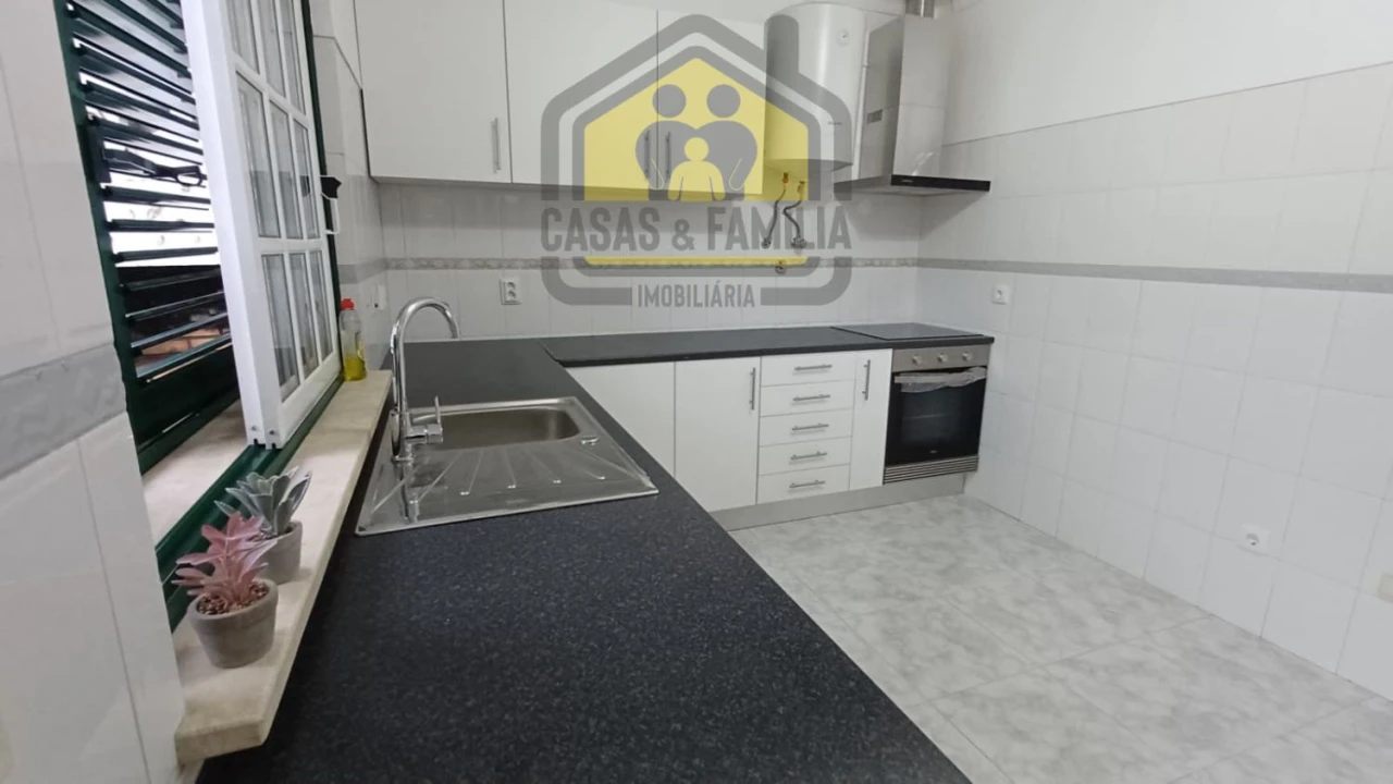 Moradia T2 para Venda em Abrantes (São Vicente e São João) e Alferrarede Foto 1