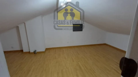 Moradia T2 para Venda em Abrantes (São Vicente e São João) e Alferrarede