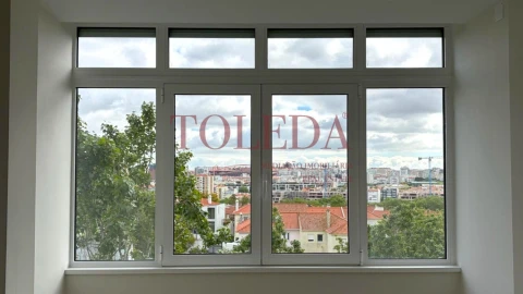 Apartamento T3 para Venda em Benfica