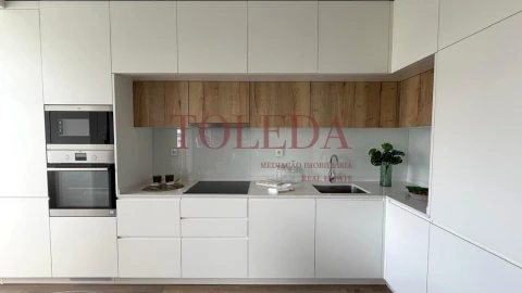 Apartamento T3 para Venda em Benfica