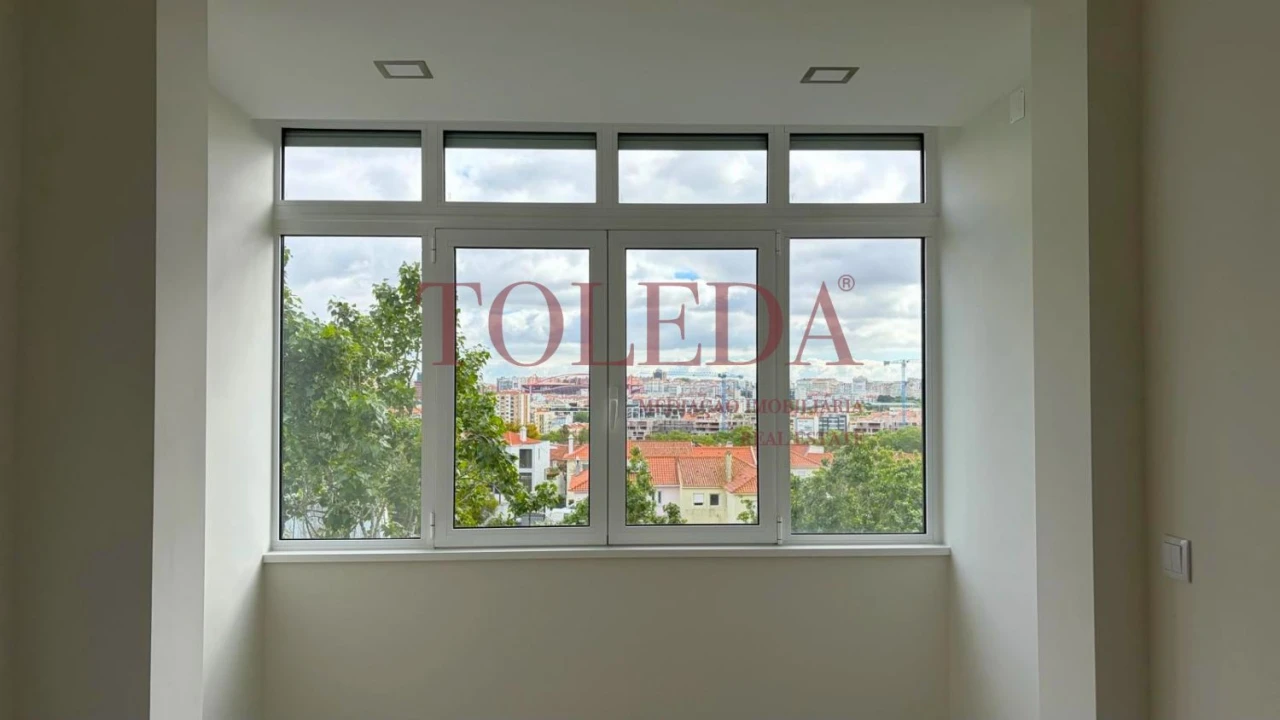 Apartamento T3 para Venda em Benfica Foto 18