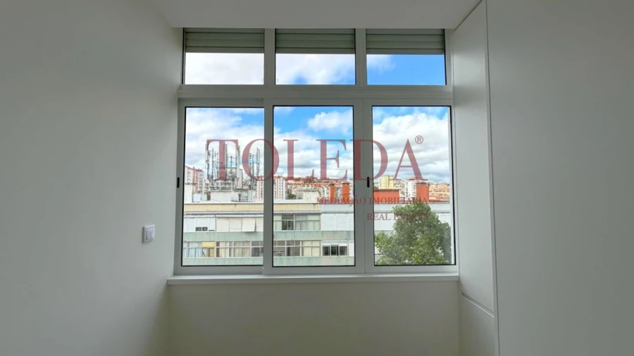 Apartamento T3 para Venda em Benfica Foto 9