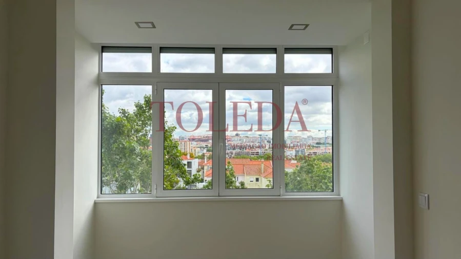 Apartamento T3 para Venda em Benfica Foto 18