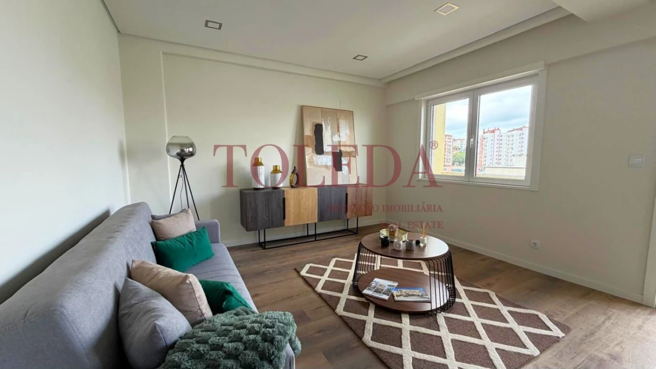 Apartamento T3 para Venda em Benfica Foto 5