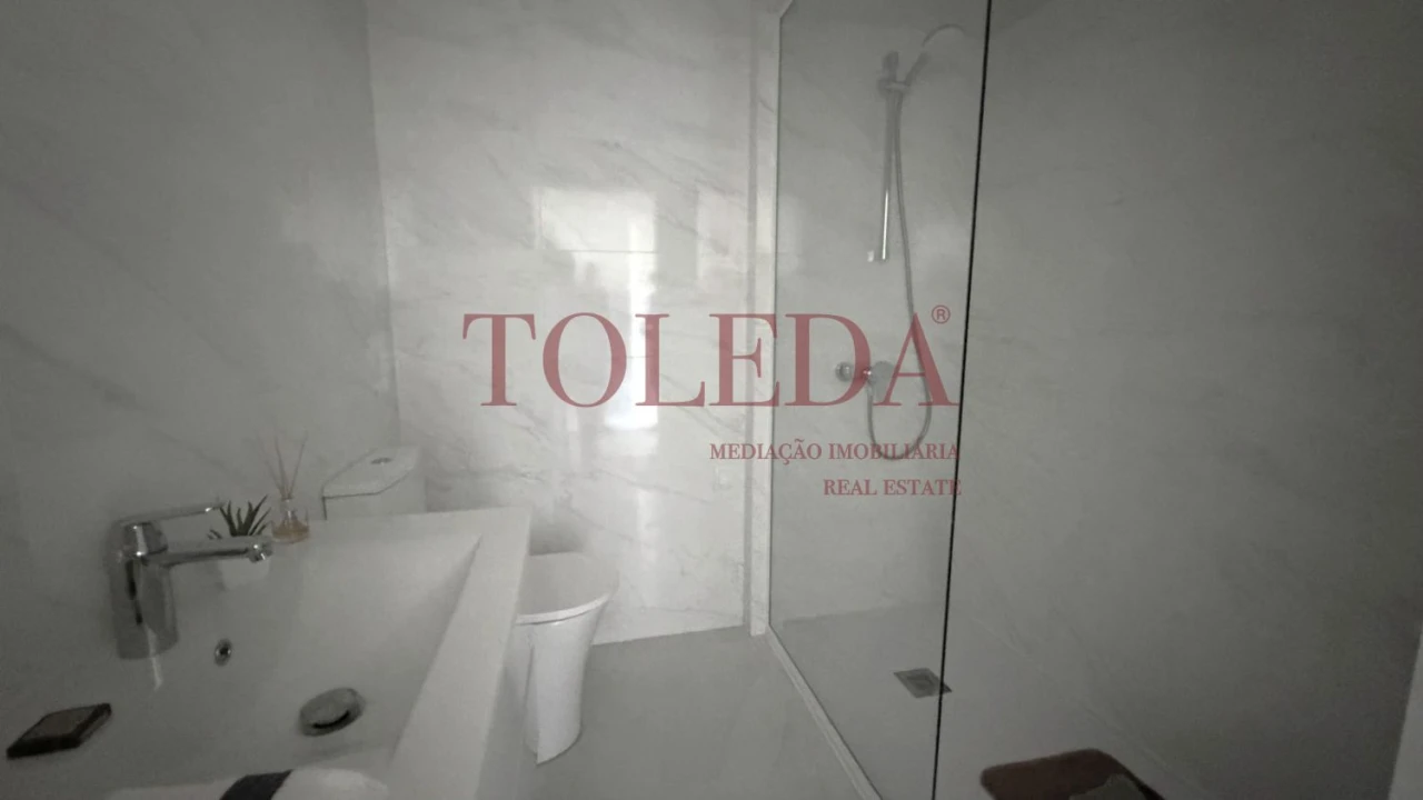 Apartamento T3 para Venda em Benfica Foto 35