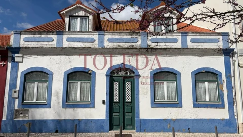 Moradia T5 para Venda em Azambuja