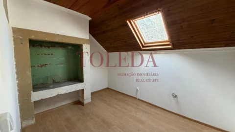 Moradia T5 para Venda em Azambuja