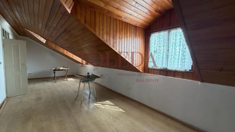 Moradia T5 para Venda em Azambuja