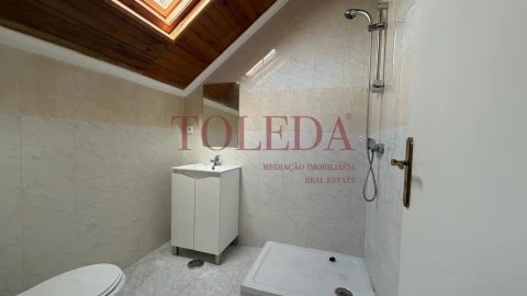 Moradia T5 para Venda em Azambuja