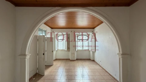 Moradia T5 para Venda em Azambuja