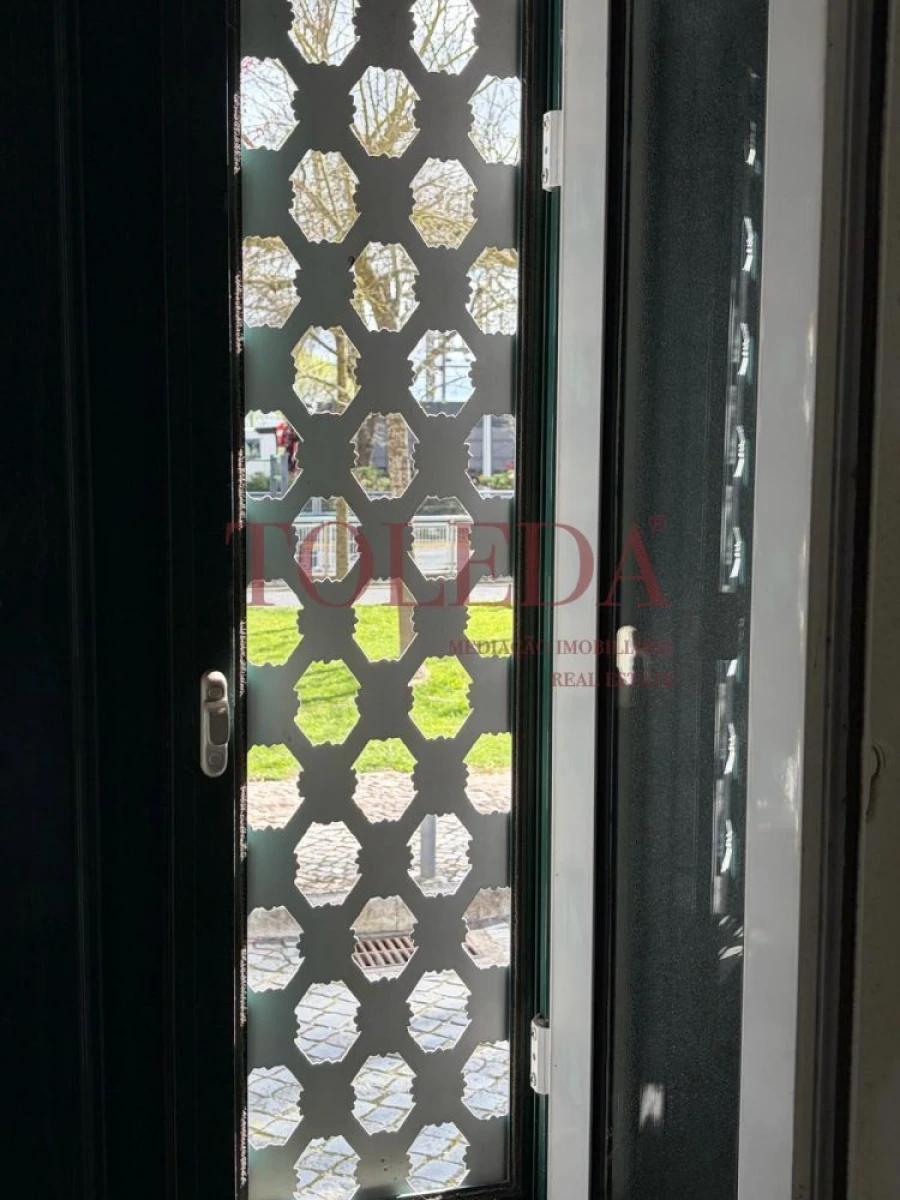 Moradia T5 para Venda em Azambuja Foto 36