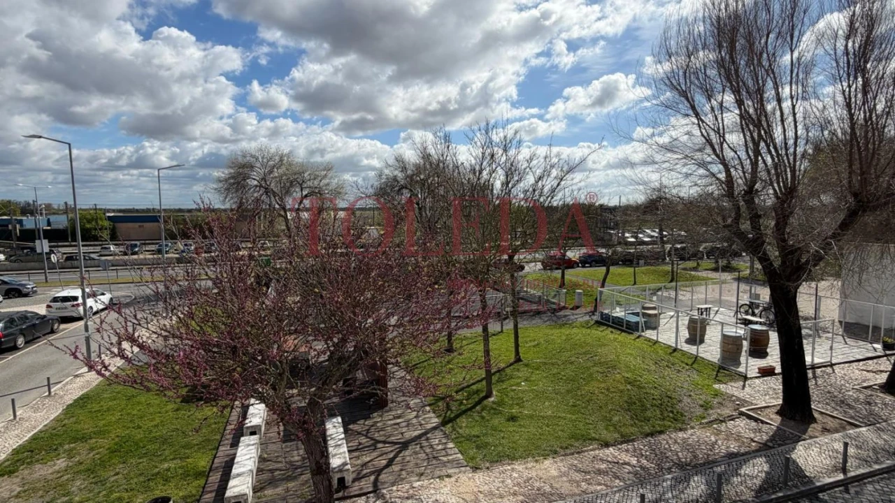 Moradia T5 para Venda em Azambuja Foto 30