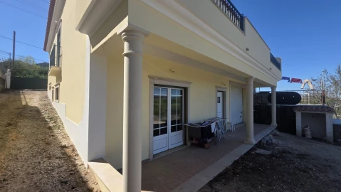 Moradia T3 para Venda em Serra e Junceira