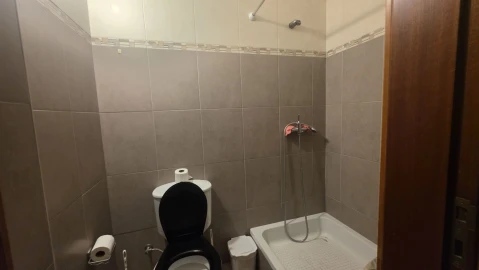 Moradia T3 para Venda em Serra e Junceira