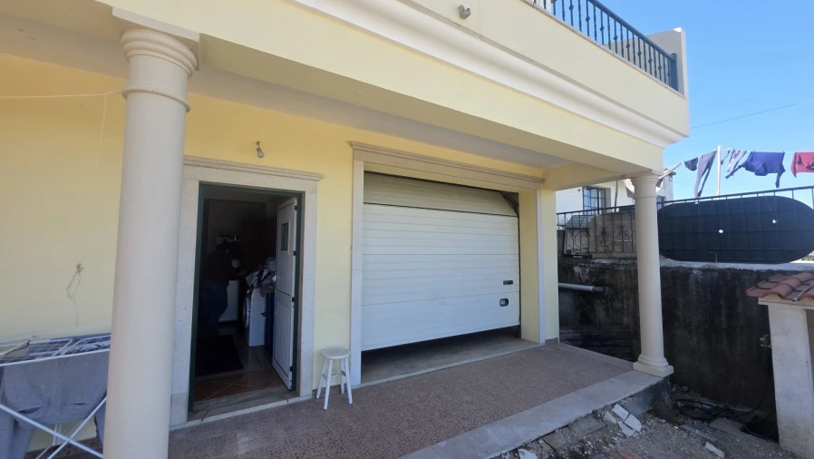 Moradia T3 para Venda em Serra e Junceira Foto 5