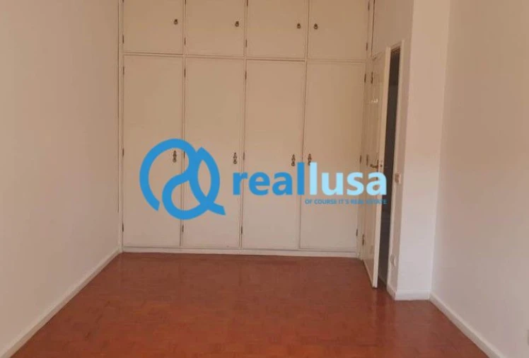 Apartamento T2 para Venda em Paranhos Foto 8