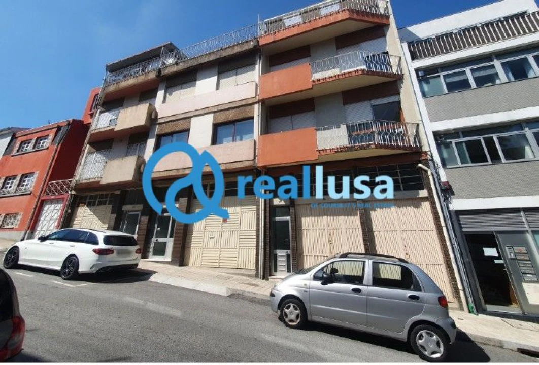 Apartamento T2 para Venda em Paranhos Foto 1