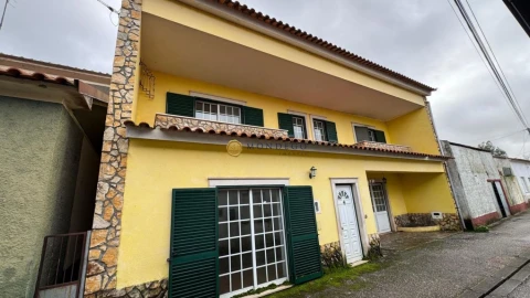 Moradia T3 para Venda em Pereira