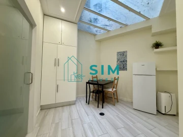 Apartamento T2 para Venda em Santa Maria Maior