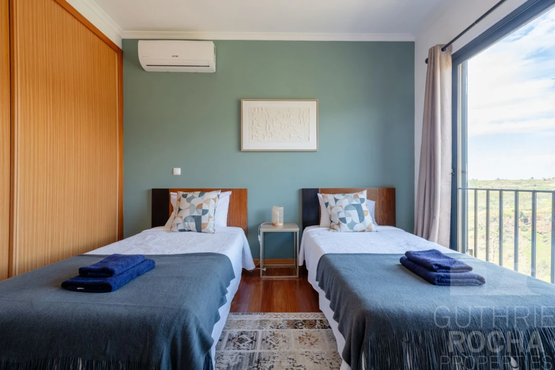 Moradia T3 para Venda em Prazeres Foto 21